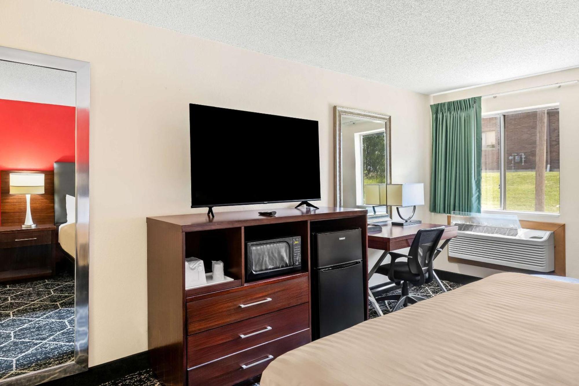 Econo Lodge Емпорія Екстер'єр фото