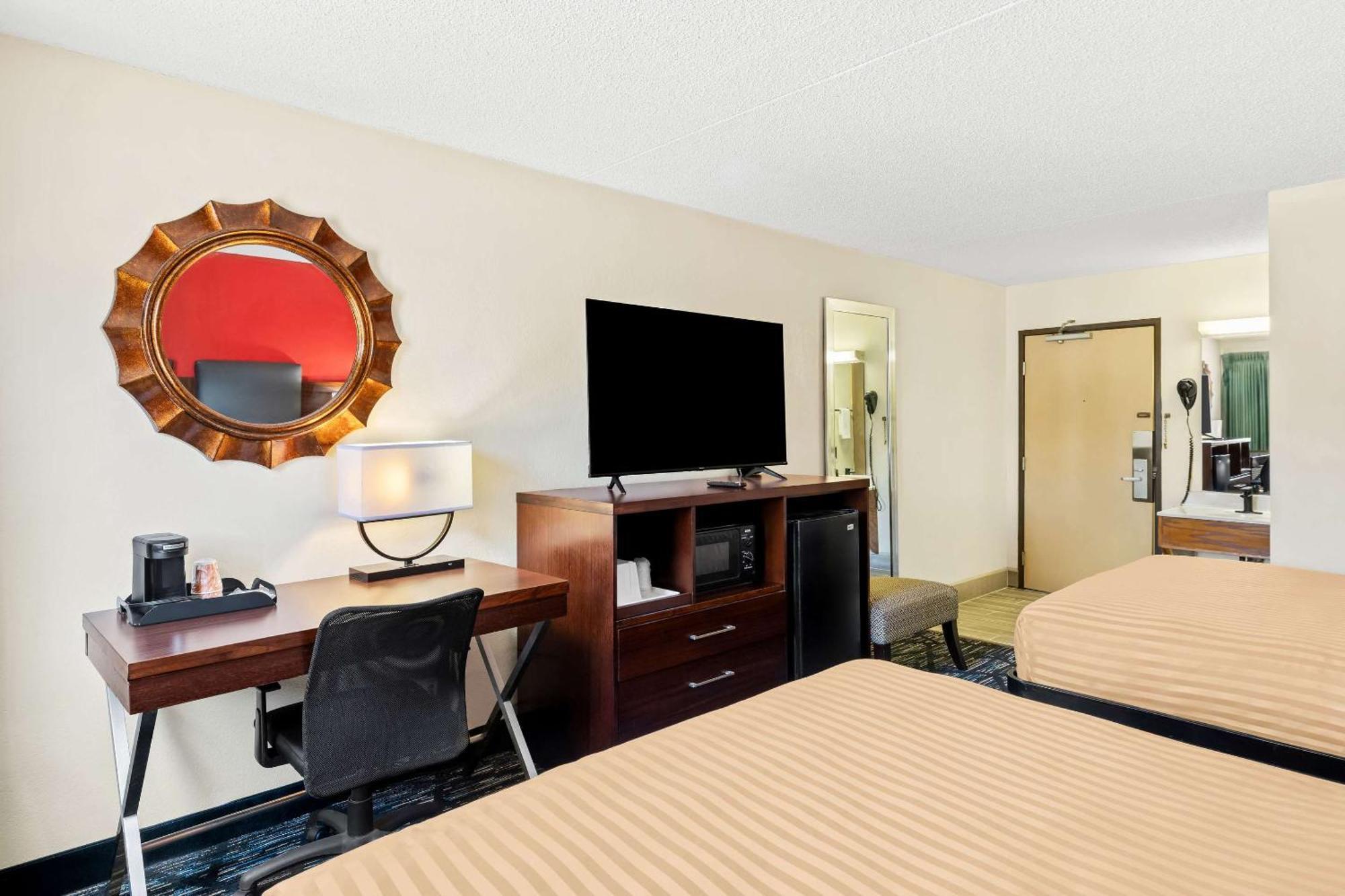 Econo Lodge Емпорія Екстер'єр фото