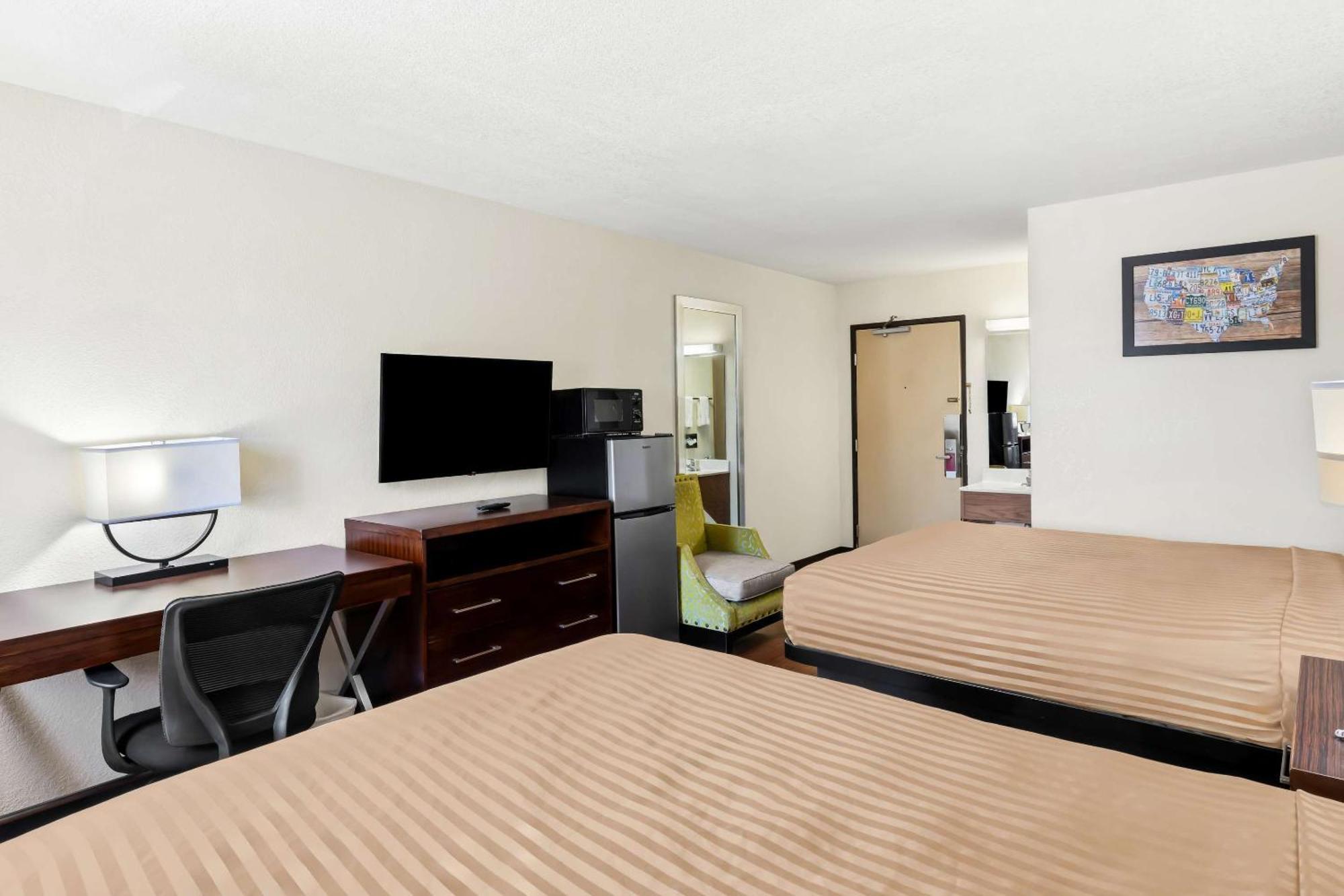 Econo Lodge Емпорія Екстер'єр фото